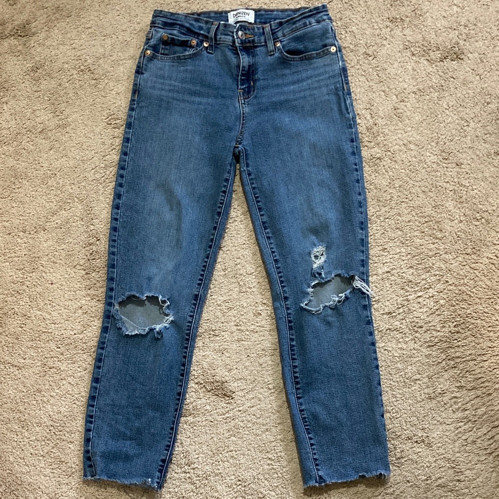 Denizen from Levi's Mid Rise Boyfriend Jeans Size 6 (W 28)